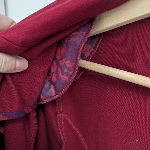 CAbi Red Blazer Tailored Structured Design - Picture 10 of 12